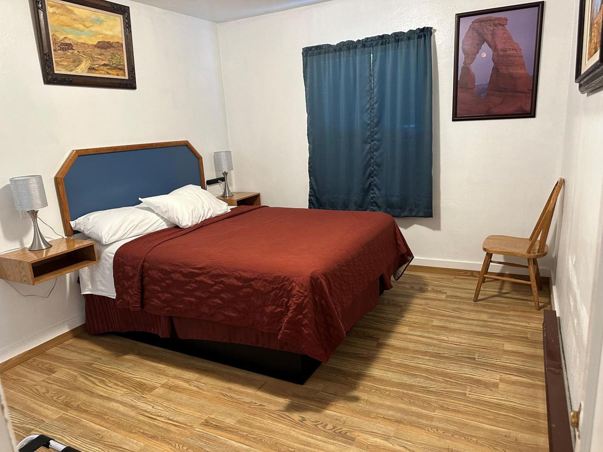 Angeles Motel Порт-Анджелес Экстерьер фото